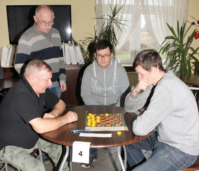 Warcaby4