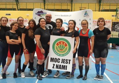18 medali Nadwiślanina Kwidzyn na Mistrzostwach Polski w trójboju siłowym klasycznym w Będzinie