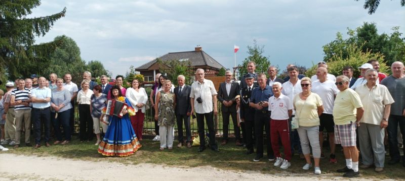 Fot 4 uczestnicy uroczystosci