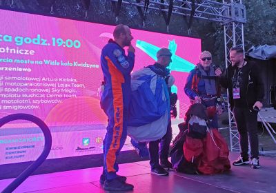 Pokazy lotnicze z okazji 10-lecia otwarcia mostu na Wiśle koło Kwidzyna