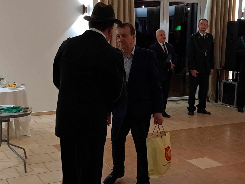 398282548 241083925644506 3856329309563186596 n