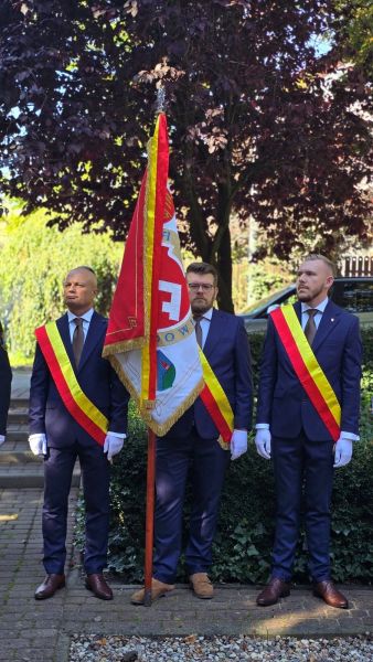 Poczet sztandarowy Starostwa Powiatowego w Kwidzynie.