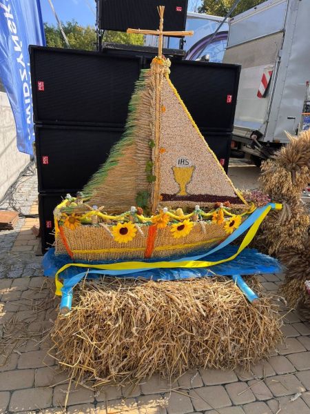 Wieniec dożynkowy, zgłoszony w konkursie. 