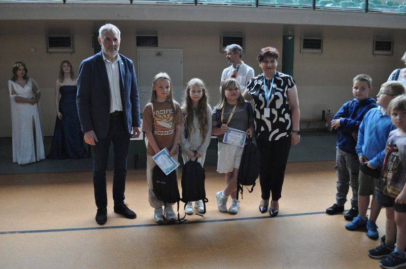laureaci konkursu w grupie wiekowej klas I-III.