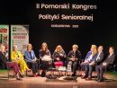 Zdjęcie przedstawia wszystkich uczestników kongresu podczas panelu dyskusyjnego.