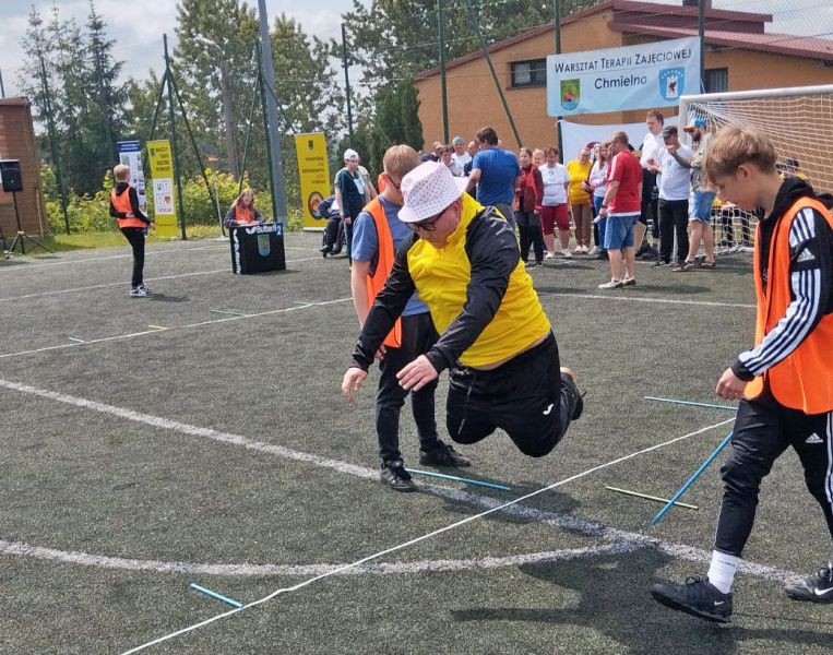 Zawodnicy WTZ w Ryjewie podczas rywalizacji w trakcie Olimpiady Sportowej dla Osób z Niepełnosprawnościami województwa pomorskiego