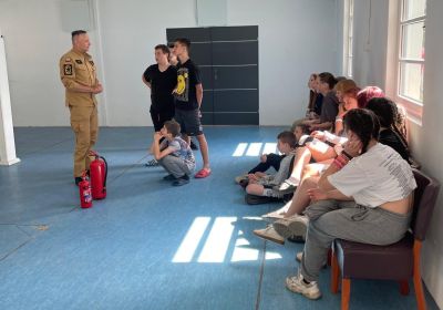 Strażacy odwiedzili harcerzy