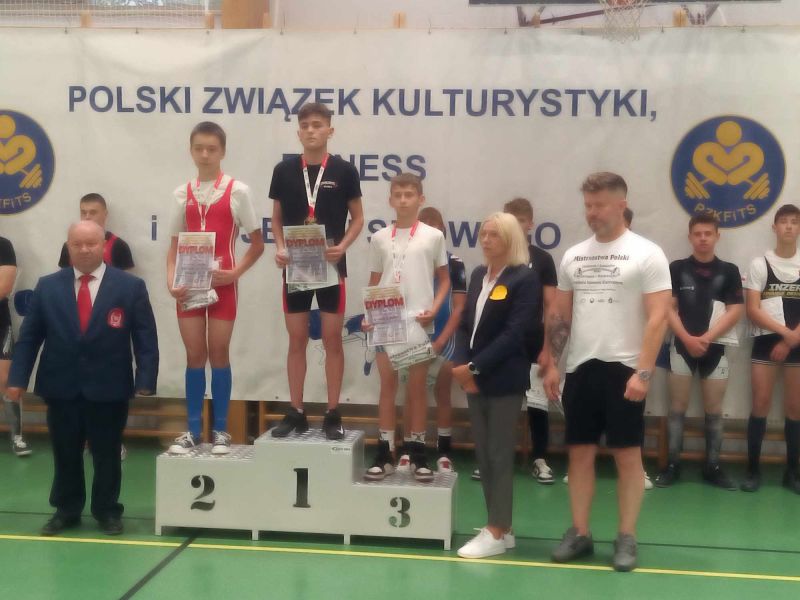 trojboisci kamyk podium